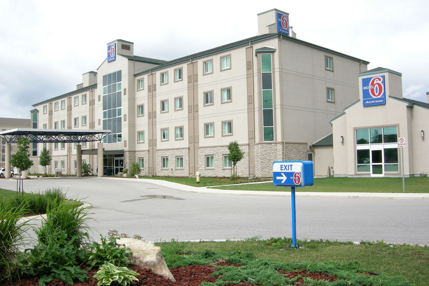 Mechanical Plumbing Project in London Ontario - Motel 6